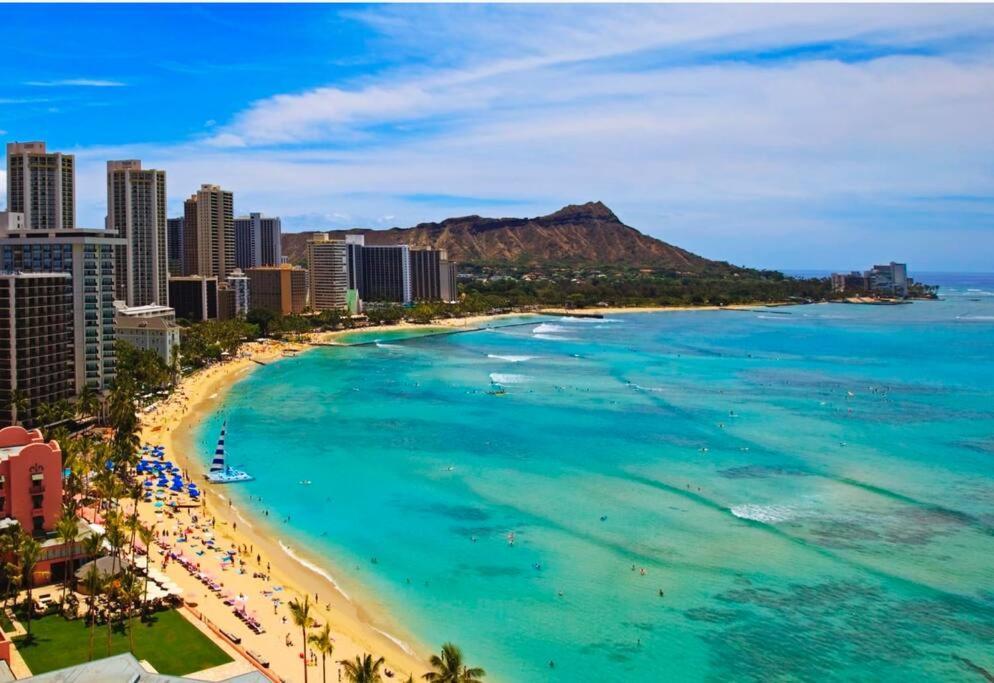 Gem Of Waikiki At Inn On The Park Honolulu Extérieur photo